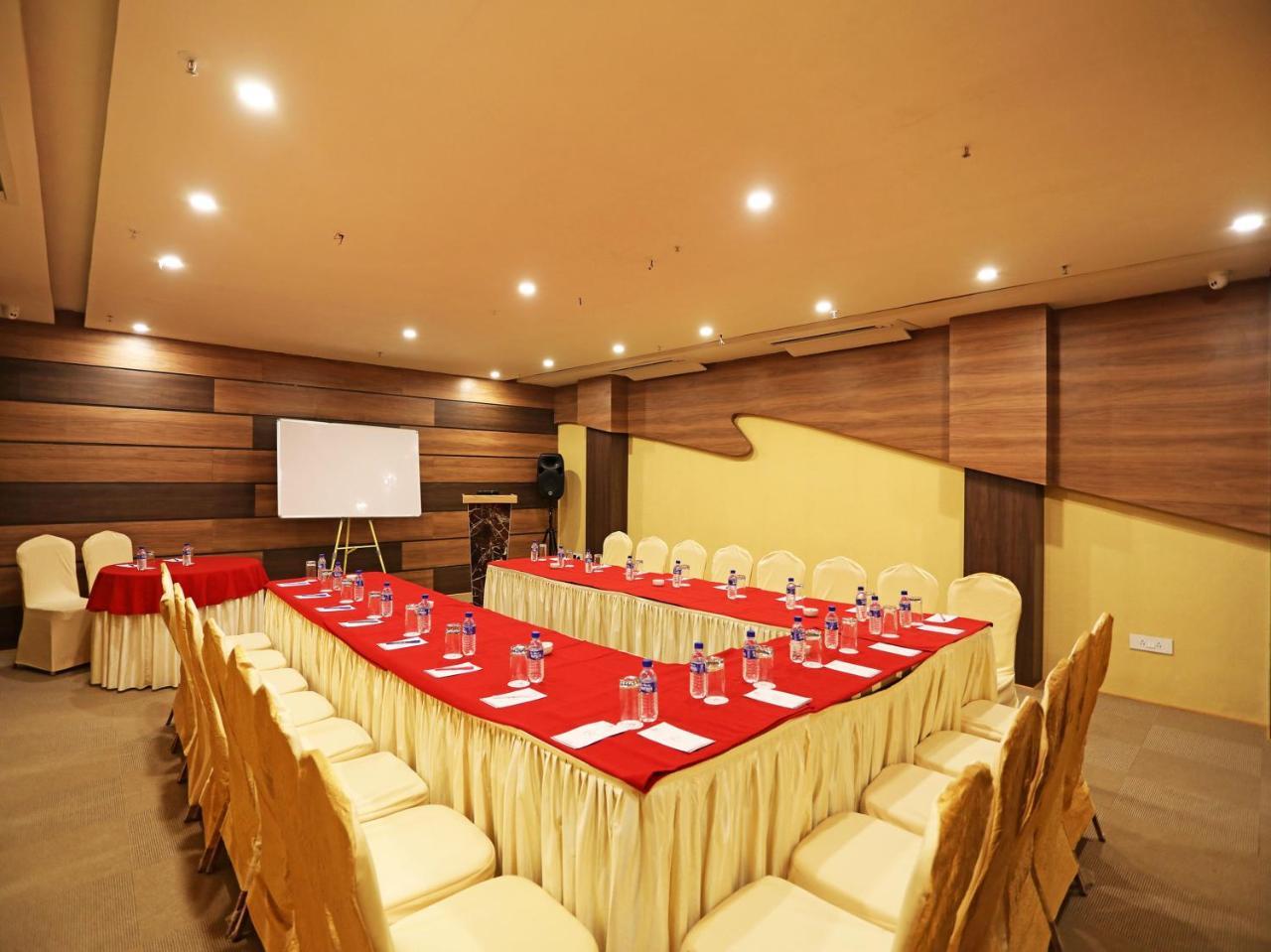 Oyo 16835 Stayotel Kolkata Airport エクステリア 写真
