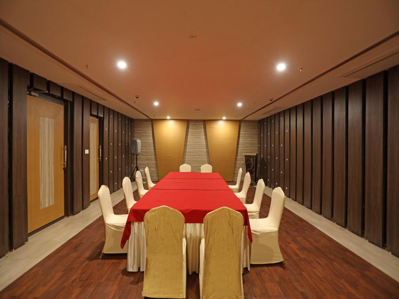 Oyo 16835 Stayotel Kolkata Airport エクステリア 写真