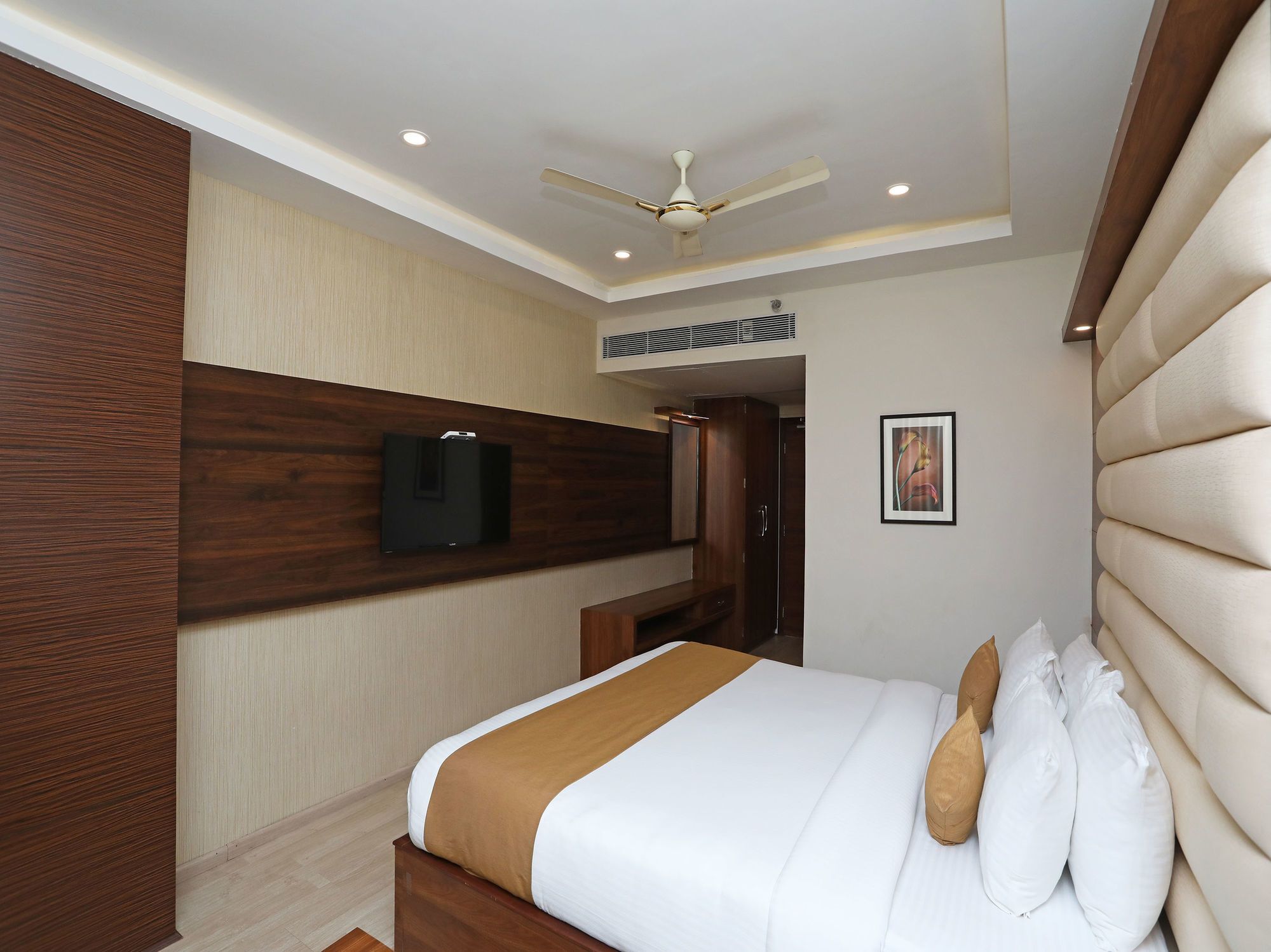Oyo 16835 Stayotel Kolkata Airport エクステリア 写真